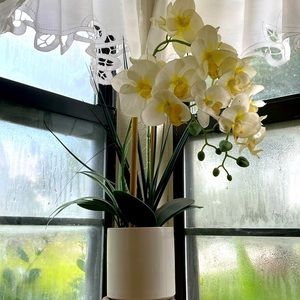 FAUX white Orchid